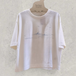 Camiseta amplia de mujer de algodón orgánico y dibujo de delfines