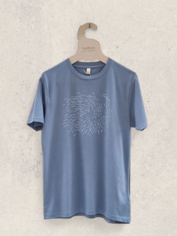 Camiseta unisex azul con dibujo de banco de peces